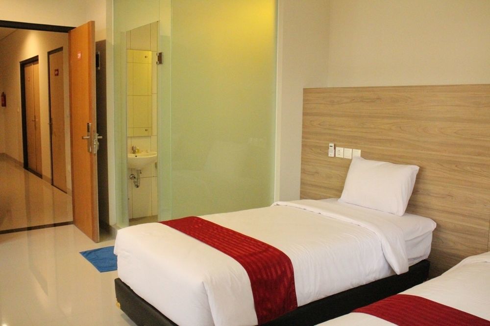 Cherry Homes Express Hotel Bandung Buitenkant foto