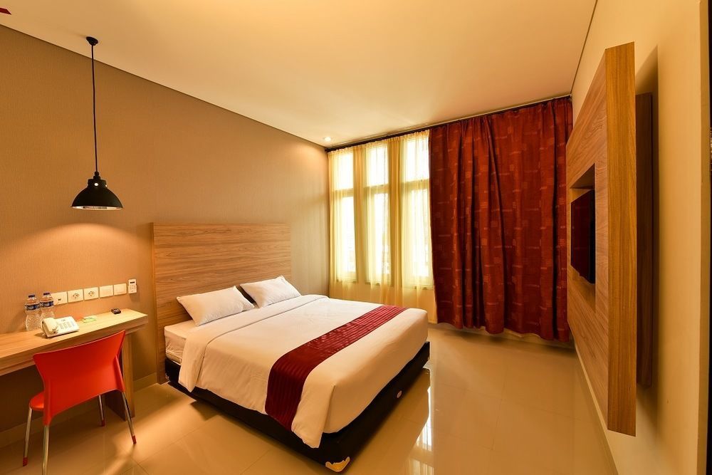 Cherry Homes Express Hotel Bandung Buitenkant foto