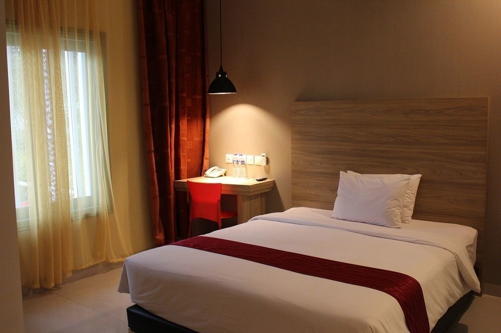 Cherry Homes Express Hotel Bandung Buitenkant foto